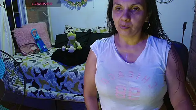 Milf Fantassyy online show from 27, 3, 2026