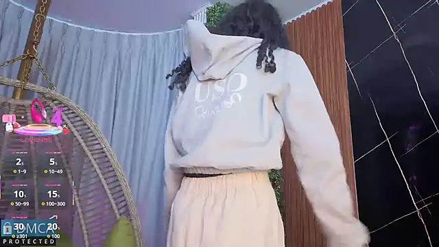 Kiara Zahiri   online show from 23, 10, 2025