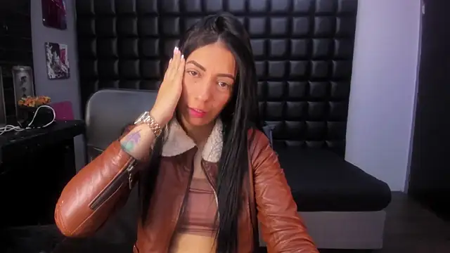 ashlyy sweet  online show from 17, 4, 2026