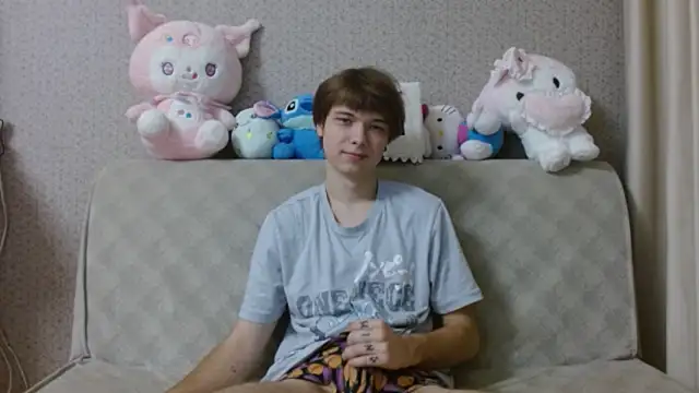 Snapshot of hilt_on_ chatting on 10, 10, 2025 hilt on online show from 10, 10, 2025