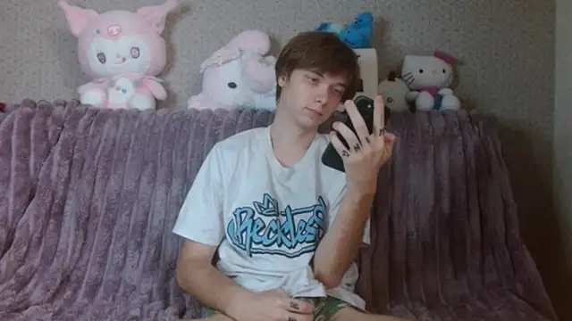 Snapshot of hilt_on_ chatting on 25, 10, 2025 hilt on online show from 25, 10, 2025