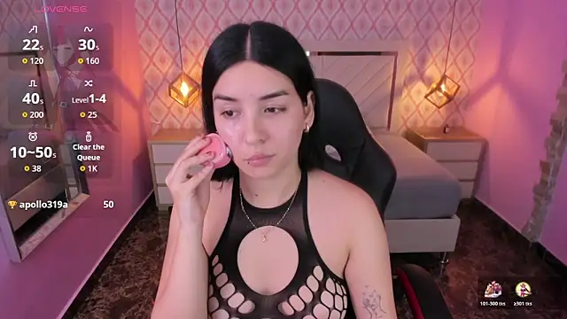 CHRISTY TEIGEN4 online show from 7, 11, 2025