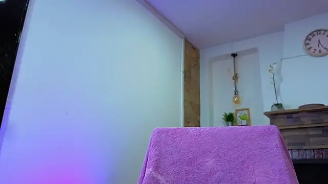 Celeste1s online show from 4, 2, 2026