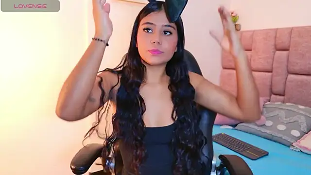 Kitty Rose   online show from 19, 11, 2025