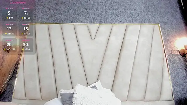 Snapshot of AlyssAlvarado chatting on 28, 9, 2025 AlyssAlvarado online show from 28, 9, 2025