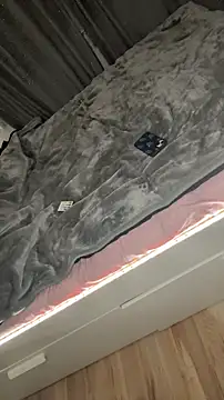 hottcouple00 online show from 14, 11, 2025