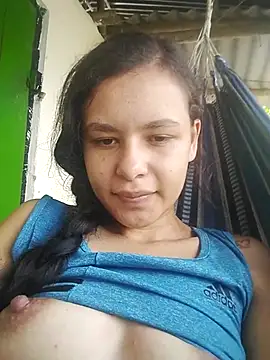 Snapshot of marisolcardona chatting on 4, 10, 2025 marisolcardona online show from 4, 10, 2025