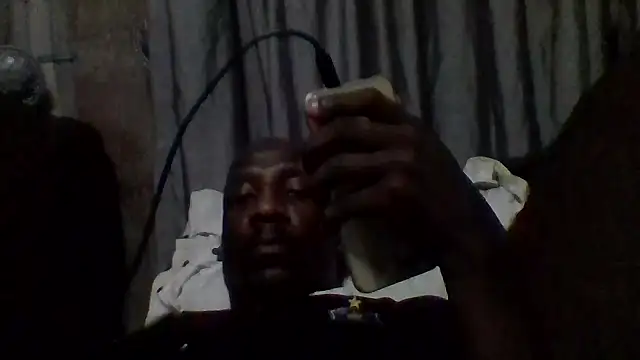 Snapshot of longdickson12345 chatting on 25, 10, 2025 longdickson12345 online show from 25, 10, 2025