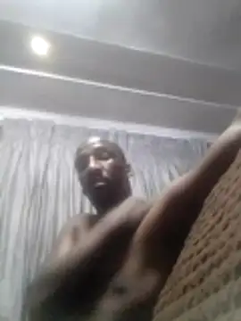 Snapshot of longdickson12345 chatting on 21, 11, 2025 longdickson12345 online show from 21, 11, 2025