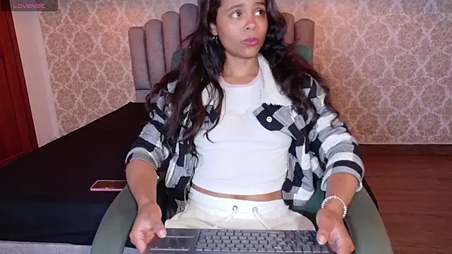 Kristall 06 online show from 28, 10, 2025