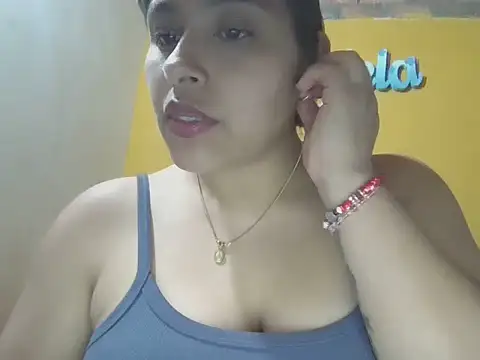 Snapshot of zairabreze chatting on 12, 5, 2026 zairabreze online show from 12, 5, 2026