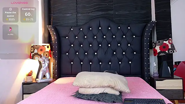 Snapshot of Keysha_Queen_ chatting on 1, 10, 2025 Keysha Queen  online show from 1, 10, 2025