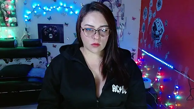 Snapshot of carol_20 chatting on 19, 2, 2025 carol 20 online show from 19, 2, 2025