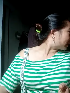 Snapshot of suki-lady chatting on 7, 11, 2025 suki-lady online show from 7, 11, 2025