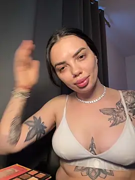 Snapshot of -RAHELA- chatting on 28, 10, 2025 -RAHELA- online show from 28, 10, 2025