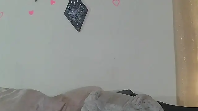 Snapshot of LunaNova999 chatting on 19, 12, 2025 LunaNova999 online show from 19, 12, 2025