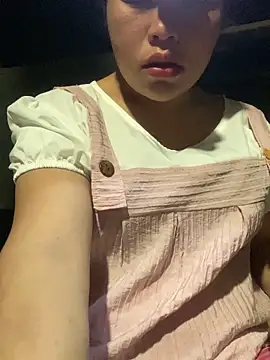 Snapshot of O_o_UwU_o_O chatting on 15, 12, 2025 O o UwU o O online show from 15, 12, 2025