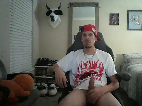 Snapshot of latinosatiro94 chatting on 5, 2, 2026 latinosatiro94 online show from 5, 2, 2026