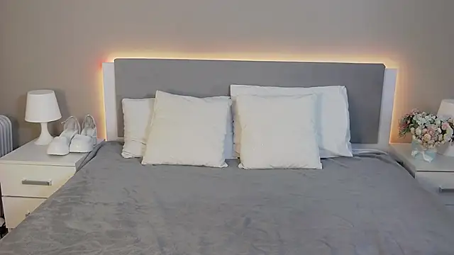 MarianeSun online show from 8, 10, 2025