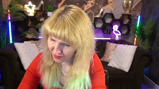 Snapshot of NatalyChanell chatting on 21, 9, 2025 NatalyChanell online show from 21, 9, 2025