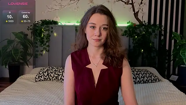 Snapshot of SkyHelen chatting on 21, 11, 2025 SkyHelen online show from 21, 11, 2025