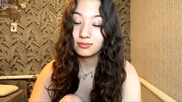 Snapshot of Sakuravice chatting on 19, 9, 2025 Sakuravice online show from 19, 9, 2025