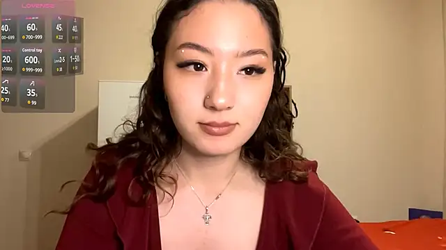 Snapshot of Sakuravice chatting on 12, 10, 2025 Sakuravice online show from 12, 10, 2025