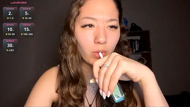 Snapshot of Sakuravice chatting on 21, 10, 2025 Sakuravice online show from 21, 10, 2025