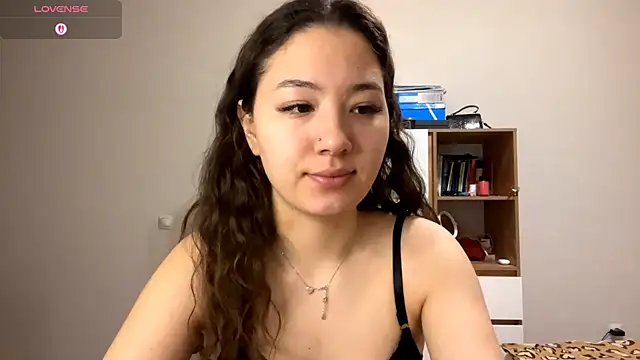 Snapshot of Sakuravice chatting on 5, 11, 2025 Sakuravice online show from 5, 11, 2025