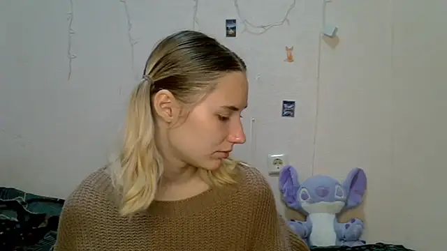  kikiclark   online show from 8, 9, 2025