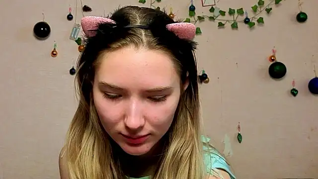  kikiclark   online show from 14, 2, 2026