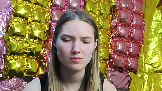  kikiclark   online show from 15, 3, 2026