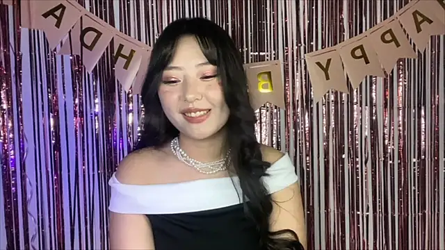 Snapshot of WonderMira chatting on 20, 10, 2025 WonderMira online show from 20, 10, 2025