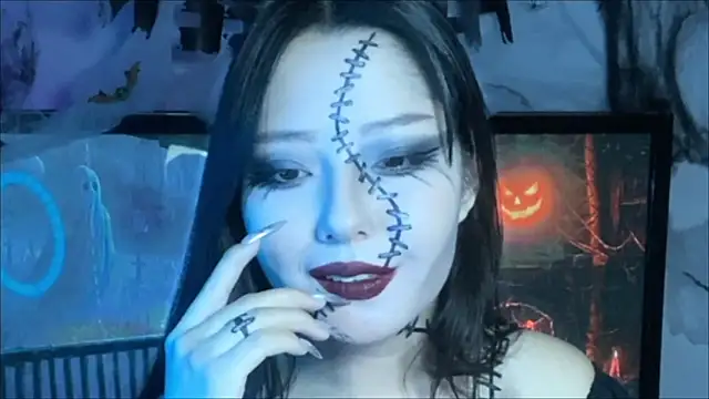 Snapshot of WonderMira chatting on 26, 10, 2025 WonderMira online show from 26, 10, 2025