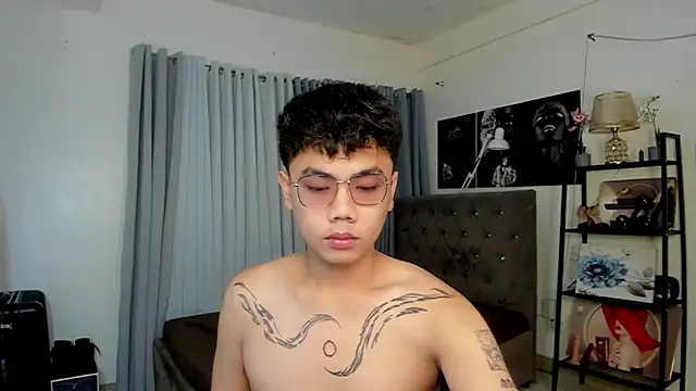 Snapshot of mightyhotcock chatting on 20, 10, 2025 mightyhotcock online show from 20, 10, 2025