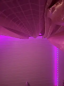 luluzinhax online show from 14, 4, 2026