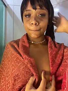 Snapshot of SereiaHott chatting on 10, 11, 2025 SereiaHott online show from 10, 11, 2025