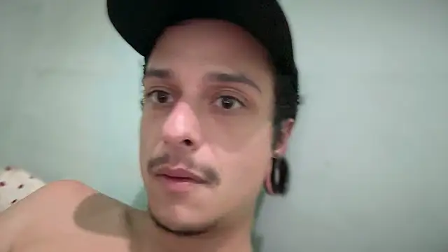 Snapshot of chrisalmeid_ chatting on 8, 3, 2026 chrisalmeid online show from 8, 3, 2026