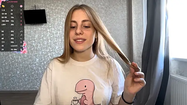 DreamyOlivia online show from 7, 10, 2025