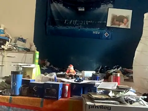 Snapshot of GeilerHSVFAN1989 chatting on 12, 11, 2025 GeilerHSVFAN1989 online show from 12, 11, 2025