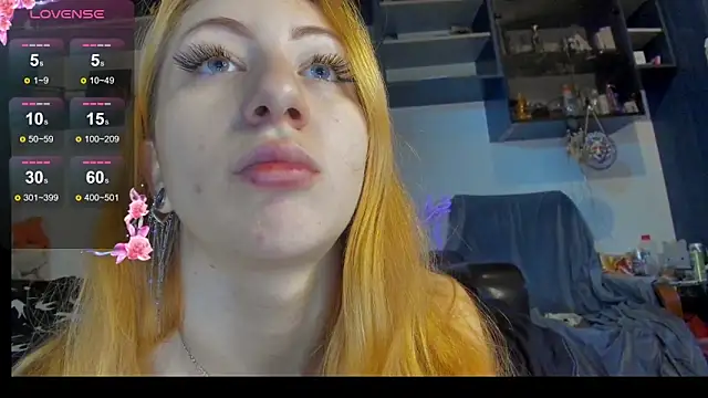 Snapshot of DaddysLittleSlutfox chatting on 29, 11, 2025 DaddysLittleSlutfox online show from 29, 11, 2025