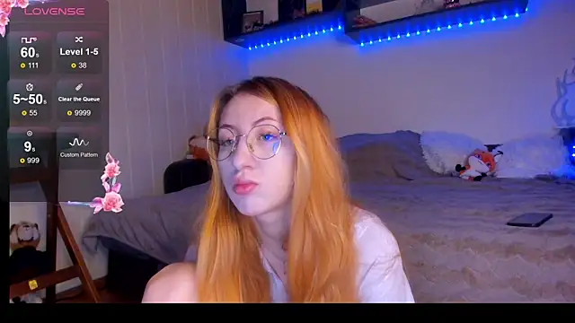 Snapshot of DaddysLittleSlutfox chatting on 15, 12, 2025 DaddysLittleSlutfox online show from 15, 12, 2025