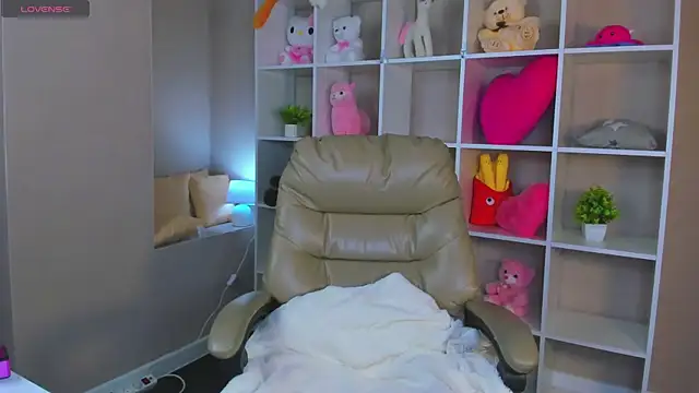 Lynn Martin online show from 26, 9, 2025