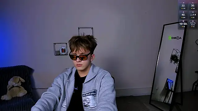 travis wolf  online show from 15, 9, 2025