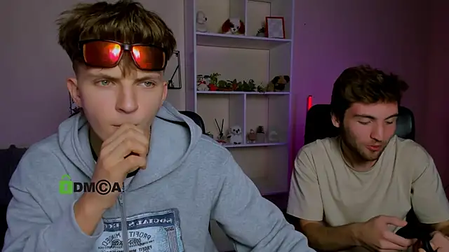 travis wolf  online show from 4, 10, 2025