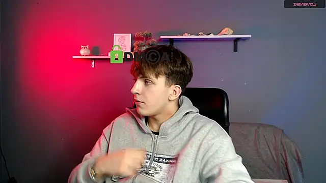 travis wolf  online show from 28, 11, 2025