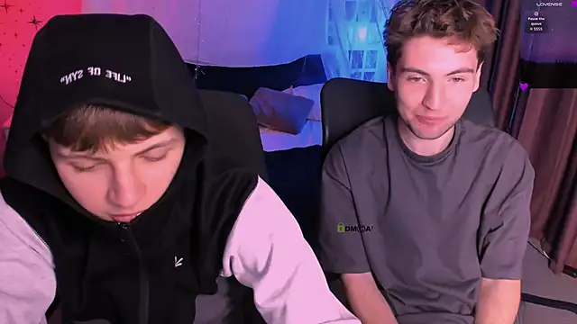 Snapshot of travis_wolf_ chatting on 17, 12, 2025 travis wolf online show from 17, 12, 2025