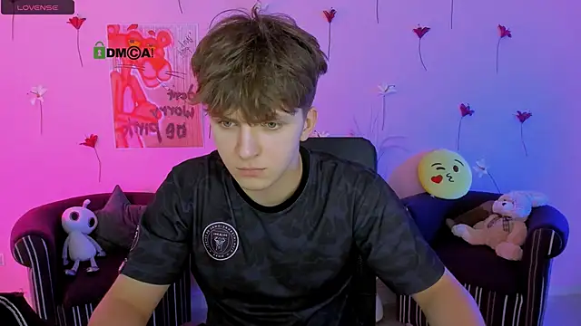 travis wolf  online show from 21, 3, 2026