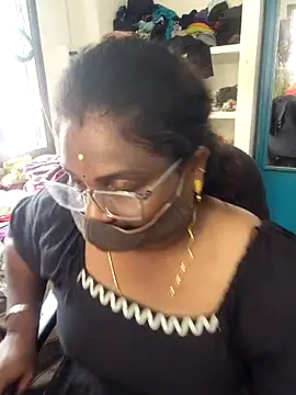 Snapshot of Tamil_Kavitha10 chatting on 18, 6, 2026 Tamil Kavitha10 online show from 18, 6, 2026