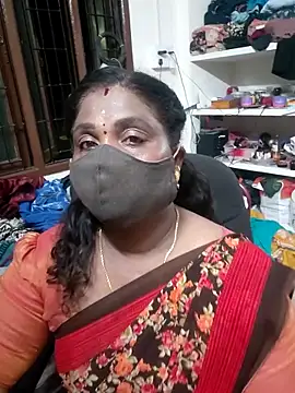Snapshot of Tamil_Kavitha10 chatting on 19, 6, 2026 Tamil Kavitha10 online show from 19, 6, 2026
